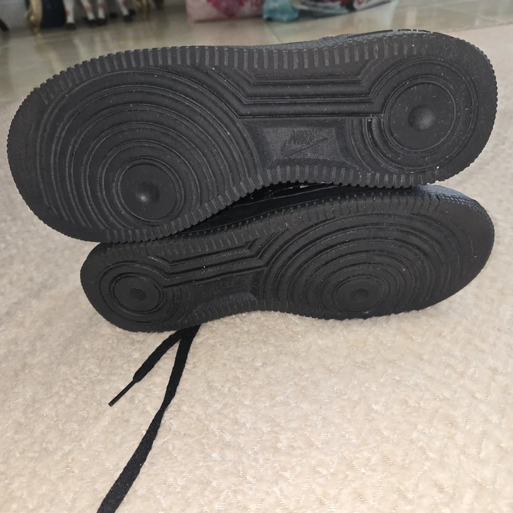 🖤Nike Air Force 1 Low Triple Black Youth 5.5Y Sneakers